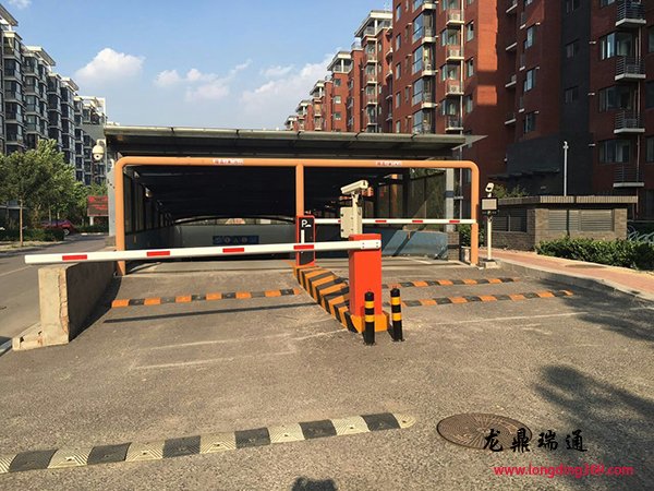 柳浪家園小區車牌識別系統
