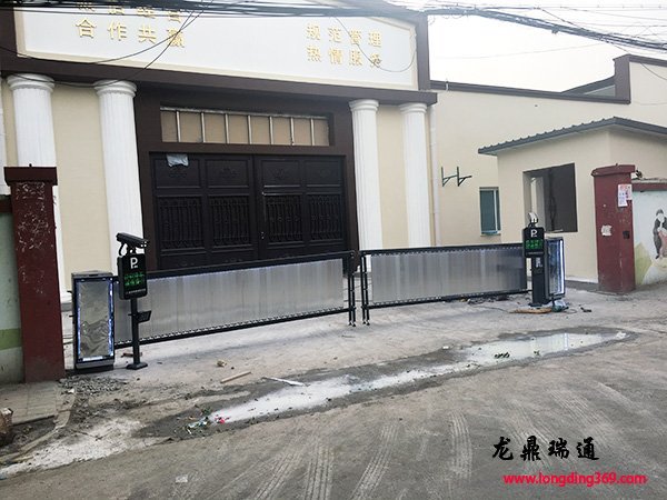 田華建筑車牌識別系統