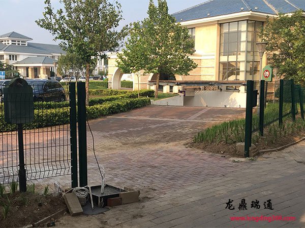 艾力楓社高爾夫球場車牌識別系統預埋線路