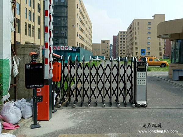 高清車牌識別系統施工圖片